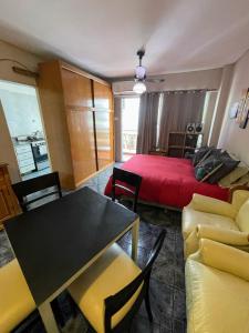 Palermo Depto cómodo con balcón Embajada EEUU