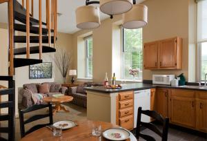 Two-Bedroom Suite room in Ledges Hotel