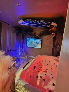 Appartement OASIS détente Love ROOM avec spa balnéo privatif 20 min de Lille - Neuve-Chapelle