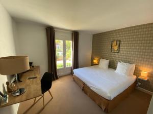 Hotels Logis Hotel Medieval, Montelimar Nord : photos des chambres