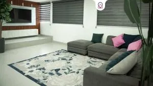 Modern & Best Location Airport US Embassy Boarder - 特卡特