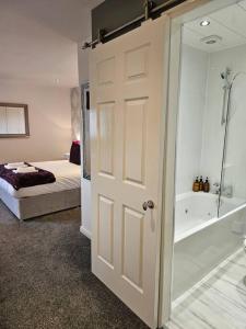 The Bonnington Abode