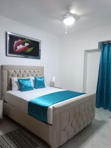 Boca del Mar III, apartamento 706A