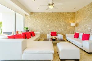 Gorgeous Magia Beachside Condos by Stella Rentals!