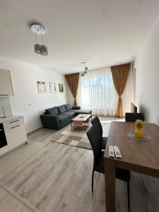 1BD Flat near Maritsa river and City Center