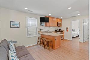 Pristine Home 2 Bedrooms 1 Bath Deck and Grill - Ubytování bez kategorie ve městě Seaside Heights