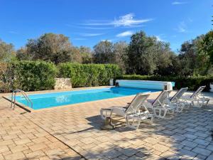 Trullo della Luna tipico casale in un uliveto, piscina esclusiva
