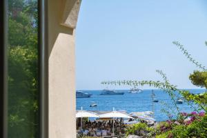 Dolce Vita Beach House stunning views by the sea