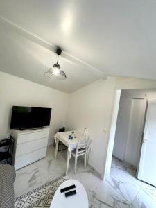 Appartement 1 - Orsay, France