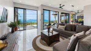 LEsterel Villa - A Tropical Oasis at Maenam Hills