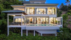 L'Esterel Villa - A Tropical Oasis at Maenam Hills