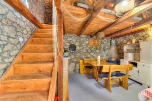 Holiday home in Novi Vinodolski 45274