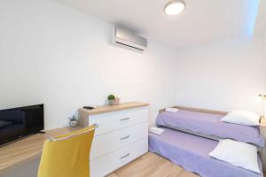 Holiday home in Novi Vinodolski 45274