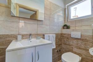 Holiday home in Novi Vinodolski 45274