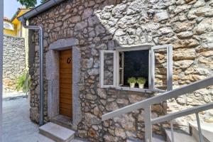 Holiday home in Novi Vinodolski 45274
