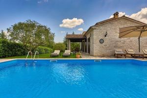 Ferienhaus mit Privatpool für 8 Personen ca 202 m in Karojba, Istrien Binnenland von Istrien 