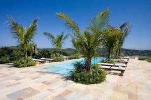 Elegant Villa in Ferradura Beach Buzios - BUZ003