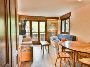 Charmant T2, Pied des Pistes, Centre-Village, Balcon, Parking - FR-1-685-16