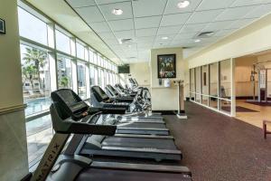 2 Bedroom Condo at Crystal Tower with 2 Outdoor Pools, Lazy River, Heated Indoor Pool, Beach Access