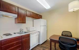 One Room Suite - Non Smoking room in Extended Stay America Suites - Las Vegas - East Flamingo