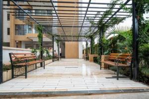 Enzi Heights Apartments - Cozy 1 bedroom near Eka Hotel, Pool, Gym, Lift