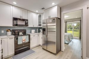 Ponte Vedra Beach Getaway with Patio!