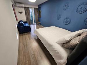 Spacious and lovely 130m2 central flat