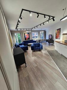 Spacious and lovely 130m2 central flat