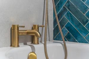 Fulham Serviced Apartment, Sleeps 6 WIFI Parking