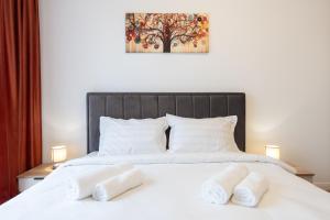 Juno Central Apartment