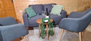 MOUNTAIN VILLA CARIN new Holiday House - 4 ROOMS - JACUZZI - PANORAMIC VIEW - free PARKING - near Zagreb - Samobor - Karlovac - Jastrebarsko