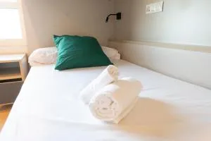 Residencia Bravo Students Granada - 圣达菲