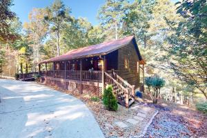 Lazy Bear Cabin - 3-star hotels in Ellijay