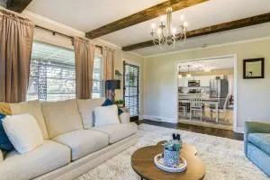 Hot Tub, Games and Sunroom Family Home in Greer! - Greer