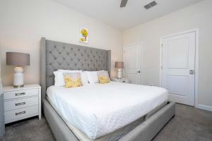 WonderFull 4Bd with Pool at Champions Gate Resort 8945