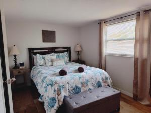 Heated & Screened in Pool