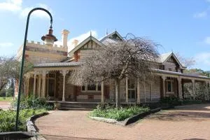 Cockburn House - Broad Creek