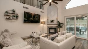 Fully Renovated Kierland Retreat wPool 4-bdrms