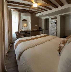 B&B / Chambres d'hotes Tresors de Sens : photos des chambres