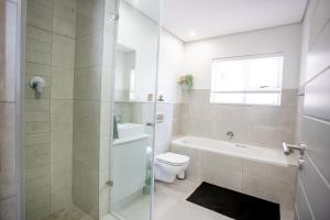 Apartment 70 - 1 On York