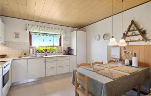 Nice Home In Bækmarksbro With Wifi