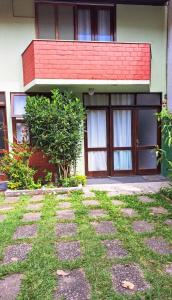 Casa completa em Peró!