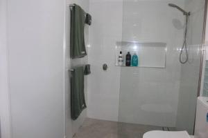 Rosalita, Picnic Bay