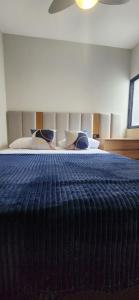 Lindo apto novo e prox ao metro c cama queen