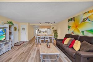 Beautiful Royal Palm Bay Condo near Disney
