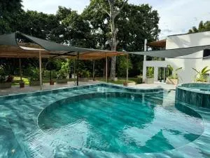 Villa San Martín - Corral Falso