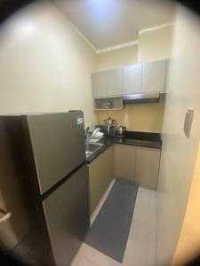 1Bdrm Condo at Makati w Balcony view of Mnla Bay