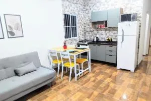 Quitinete confortável e vaga de veículo - 苏扎努