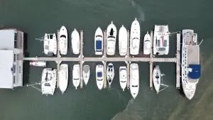 Ocean Marina - Playa Naranjo