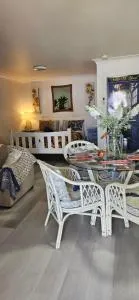 Black Sheep Cottage Hay - Carrathool